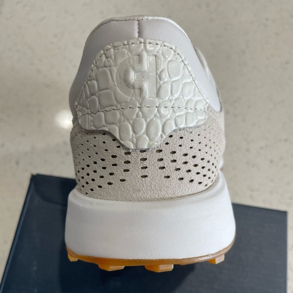 NWT COLE HAAN Women’s Grandpro Wesley Runner Sneaker Suede Size 6.5 - Picture 6 of 9